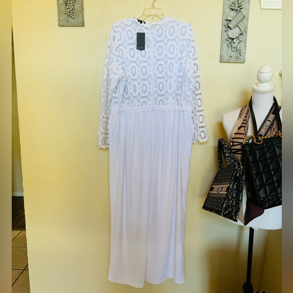 Eloquii Lace Wide Leg Jumpsuit - Picture 9 of 16